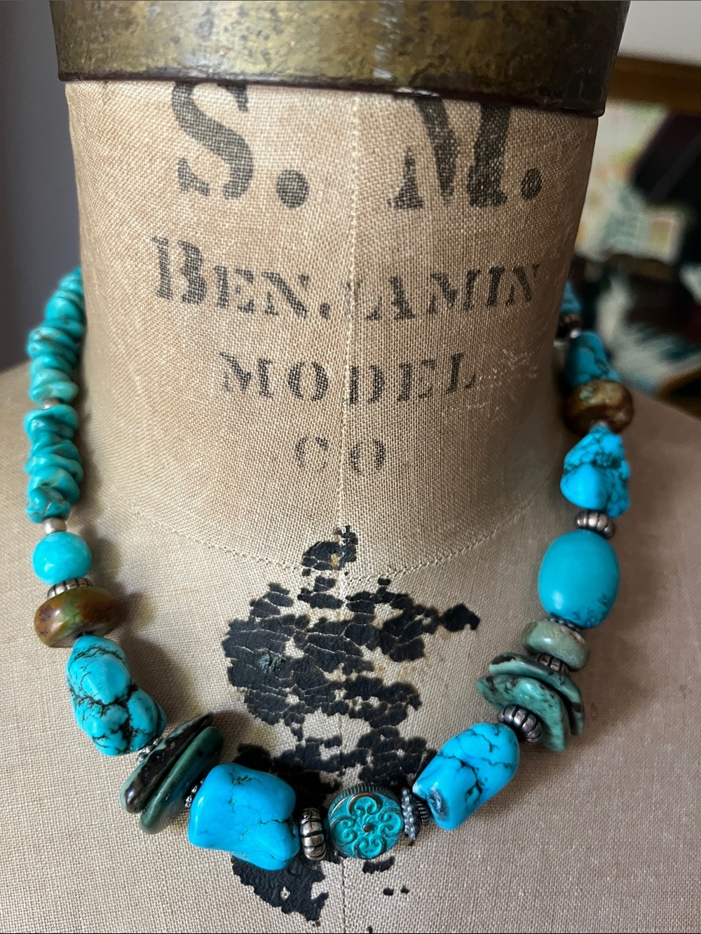 Katrina 17” Turquoise, Howlite, silver plate choker necklace